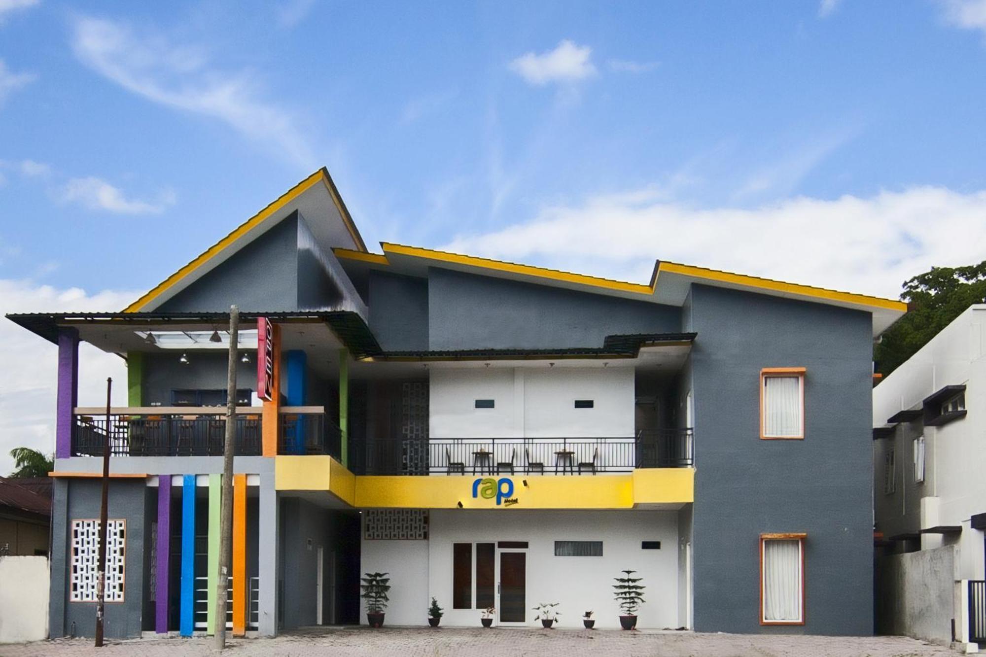 Vaccinated Staff - OYO 1095 RAP Hotel Balige Exterior foto